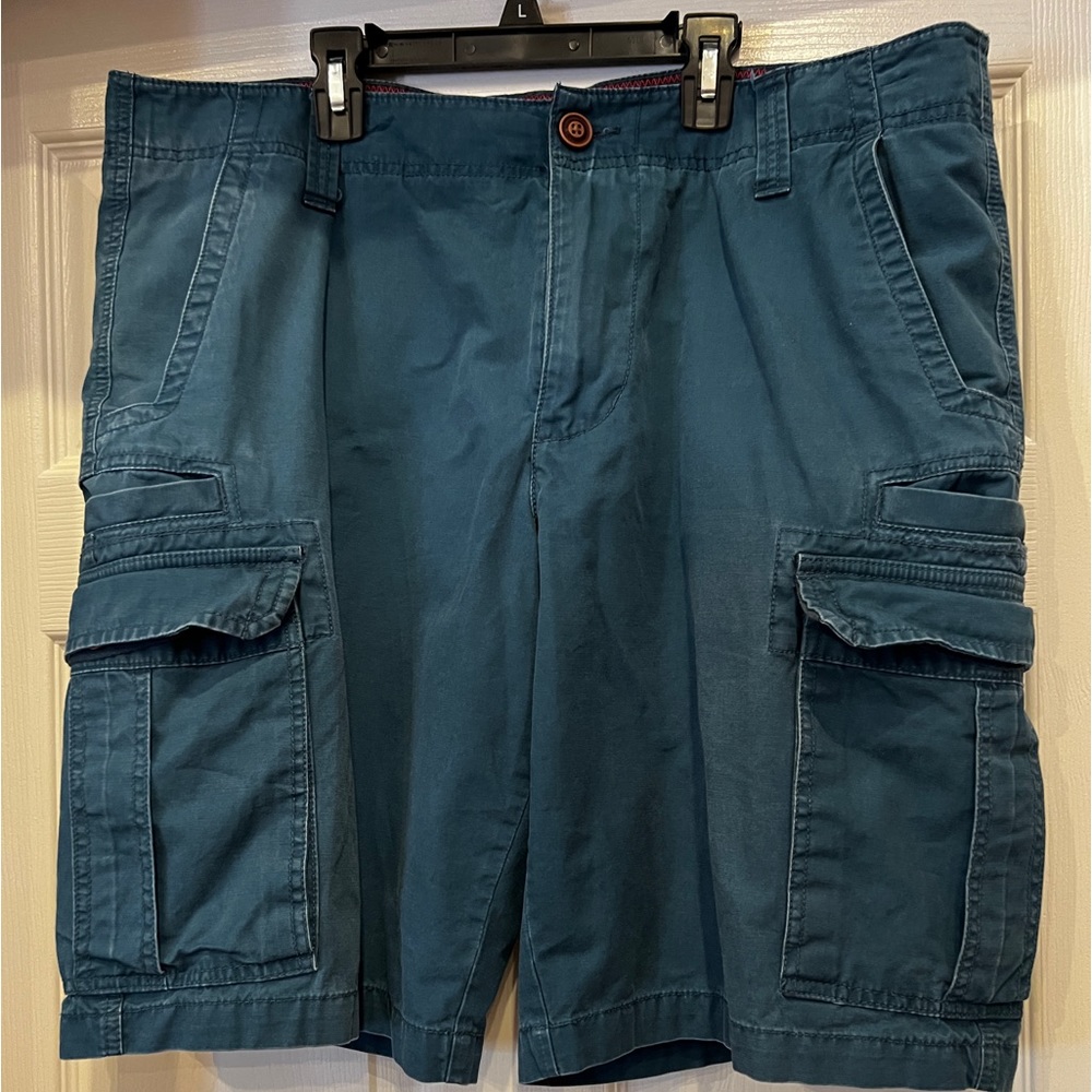 Red Camel Men’s Cargo shorts size Size 38